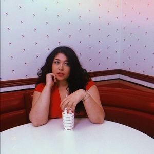 Meet your Posher, Jessenia